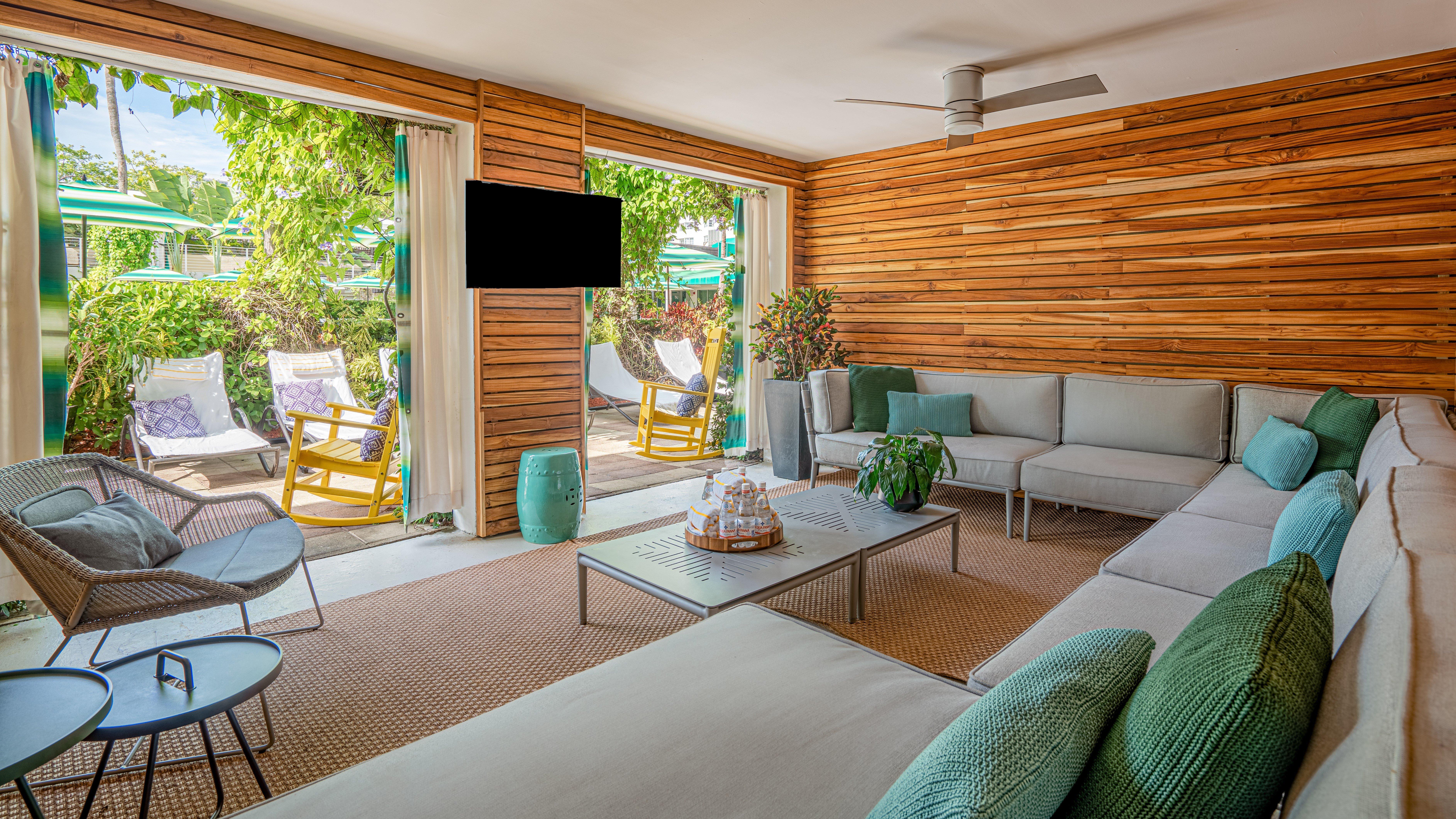 Kimpton Surfcomber Hotel By Ihg Miami Beach Exteriör bild